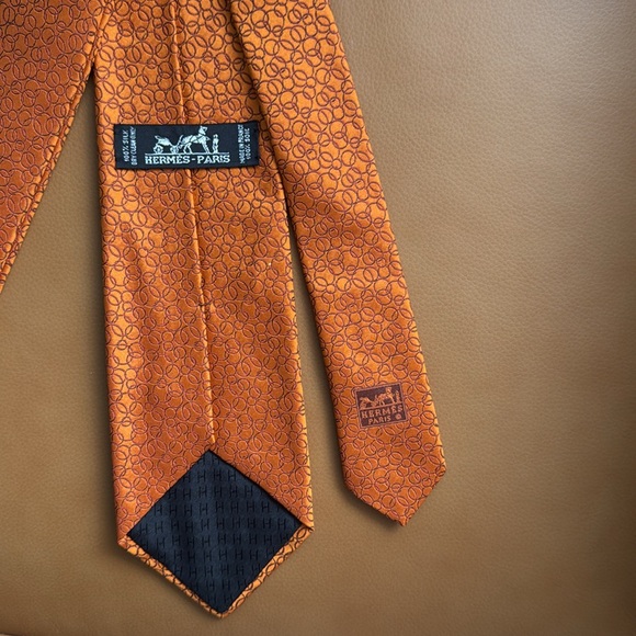 🥳HolidayOnlyOffer: 100%Silk HERMES Tie made in France - Picture 2 of 4